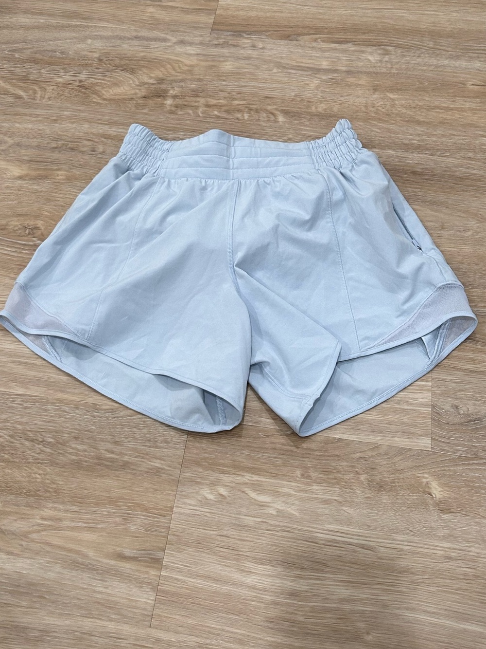 Lululemon Hotty Hot shorts 4"